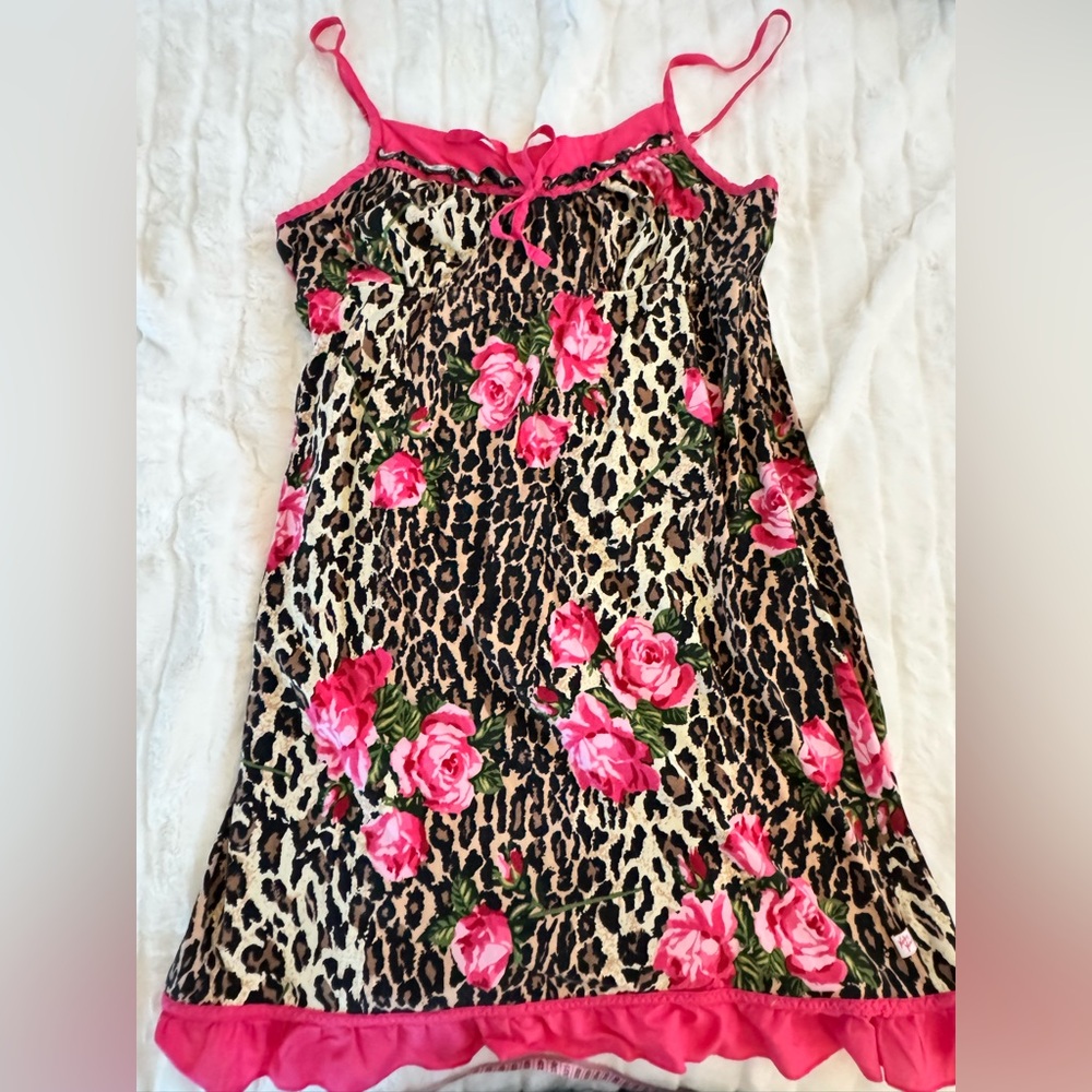 🏷️SALE🏷️ Nick & Nora Leopard Print nightgown EUC - Picture 2 of 6